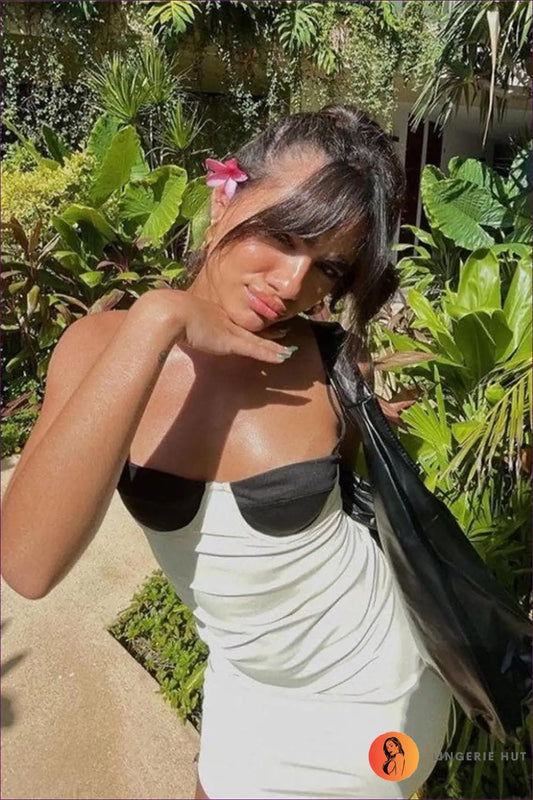 Bodysuit with Contrast Panels - Retro Revival - Lingerie Hut - All Season • Casual • Cutout • Date Night