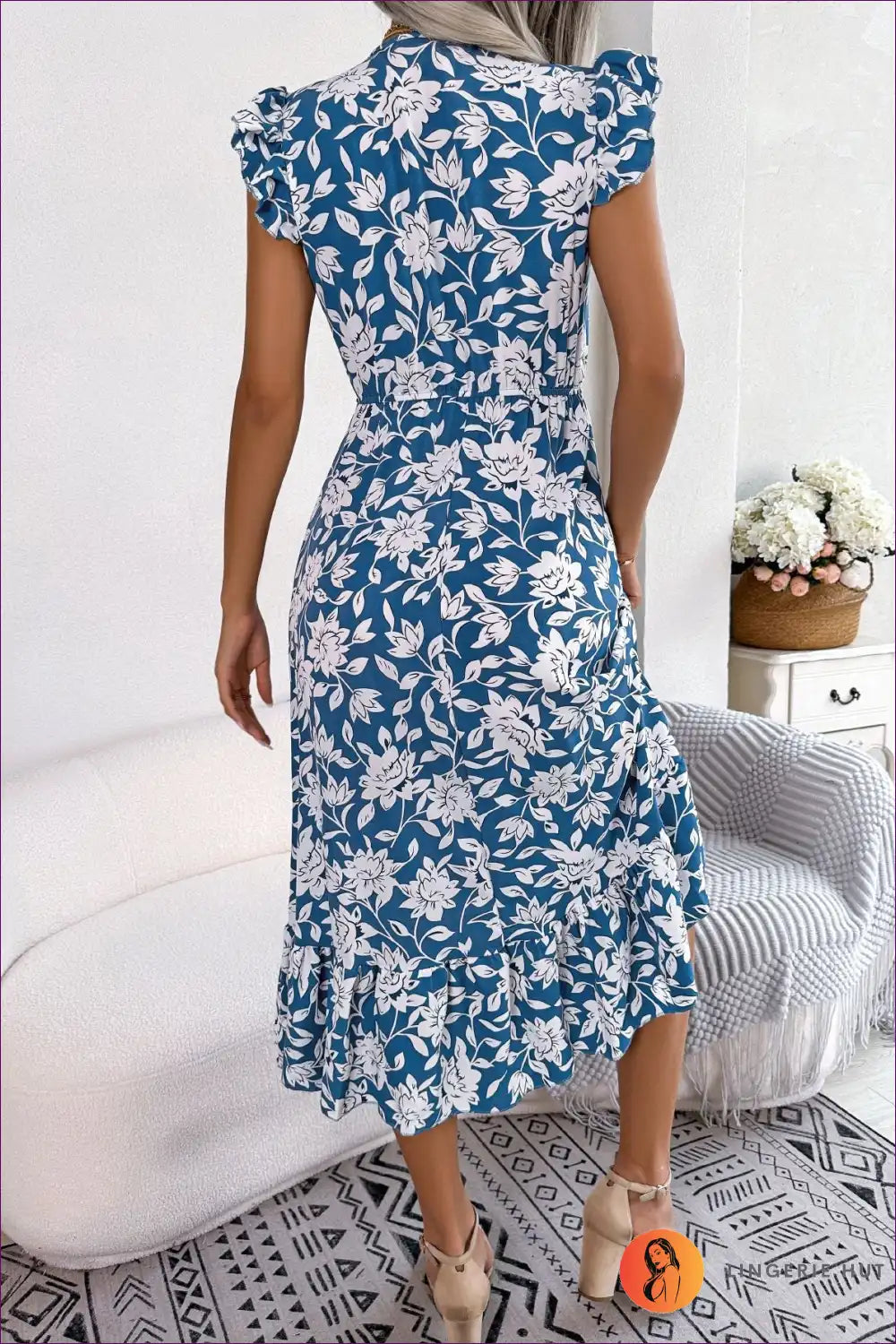 Elevate Your Vacation Style With Our Boho Floral Chiffon Maxi Dress. Crafted For Romance And Femininity, This