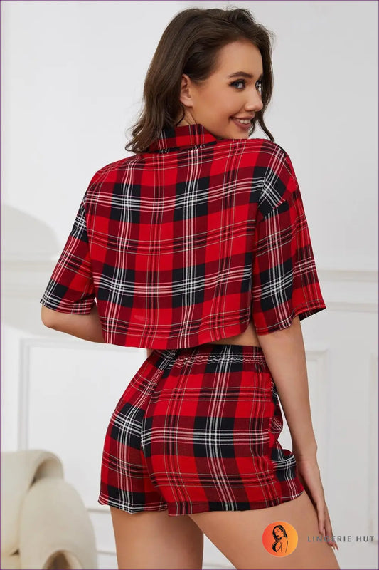 Checkered Pyjama Set with Cutout - Effortless Lounge Mood - Loungewear - Lingerie Hut - Casual • Crop • Everyday