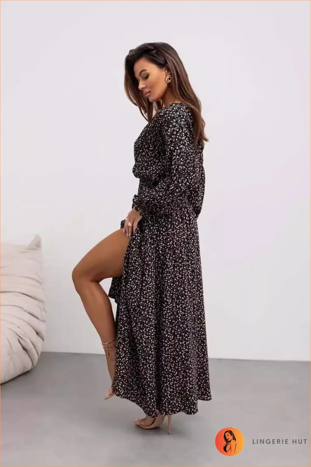 Floral Maxi Dress with V-neck - Garden Party Ready - s / Black - Dresses - Casual • Clothing • Everyday • Lingerie Hut