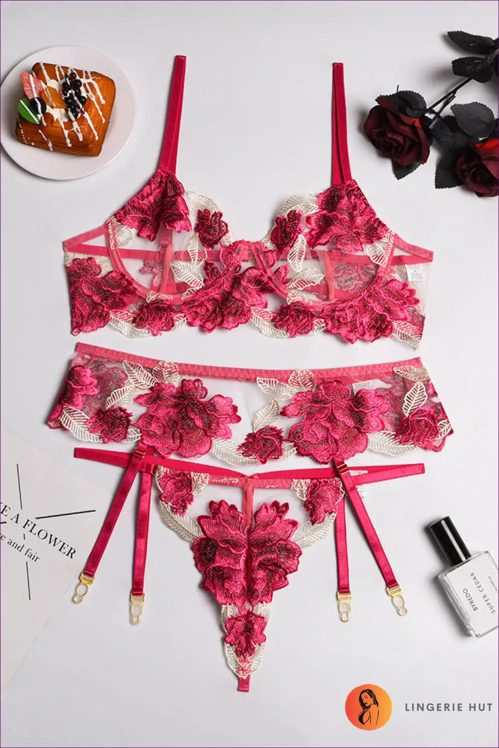 Lingerie Set with Rose Embroidery - Blooming Elegance - s / Apricot - Bra - Hut - Boudoir • Cutout • Floral • Garter