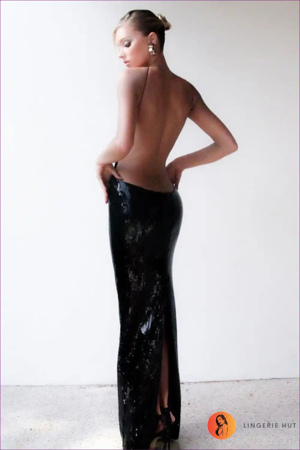 Maxi Dress with Halter Neckline - Statement Evenings for Backless, Cutout, Dress, Evening Wear, Formal Wear