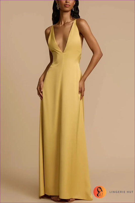 Maxi Dress with Plunging Neckline - s / Gold - Dresses - A-line • Backless • Clothing • Glamour - Lingerie Hut