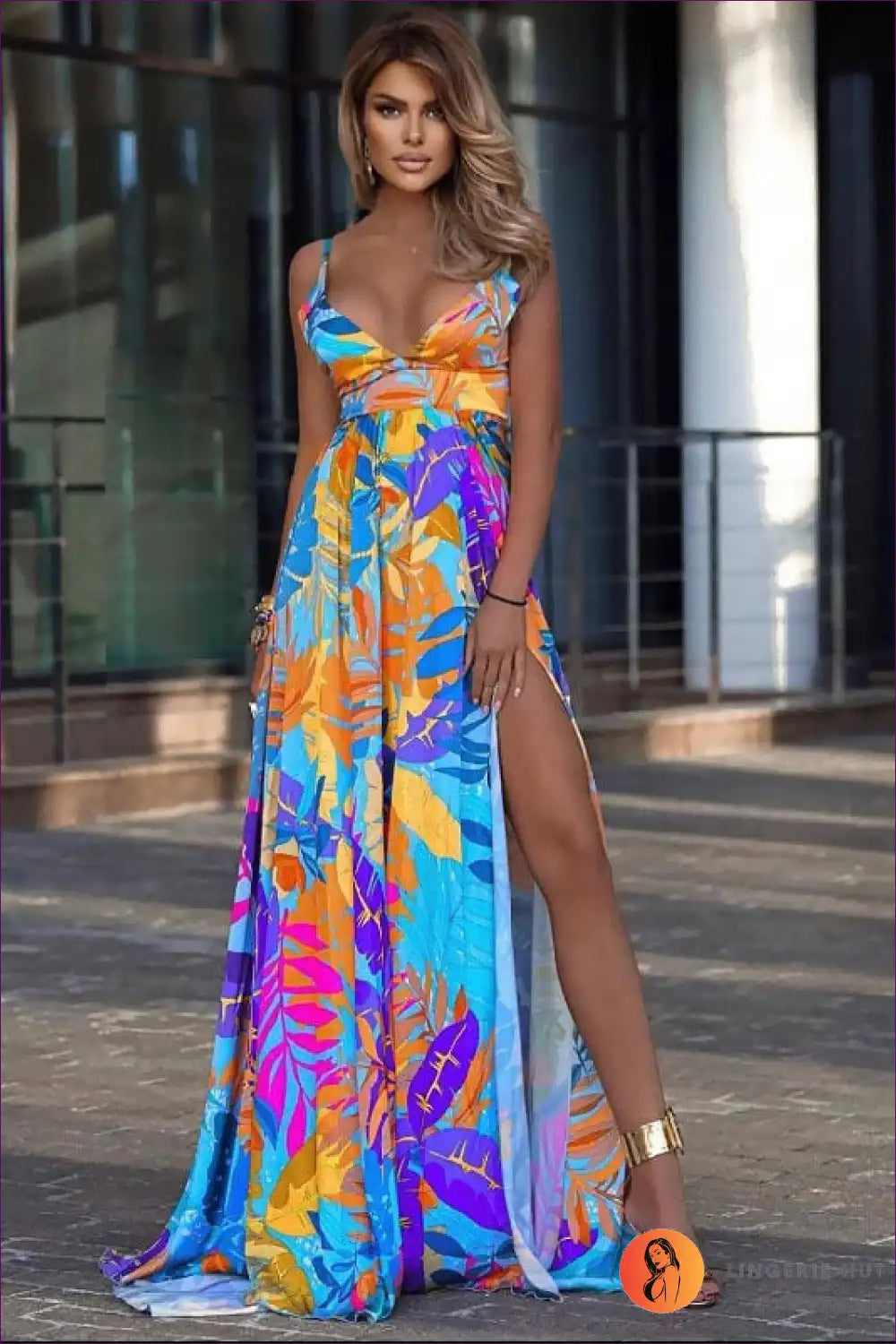 Maxi Dress with Tropical Print - Vacation Vibes for Boho, Casual, Cutout, Dress, Floral