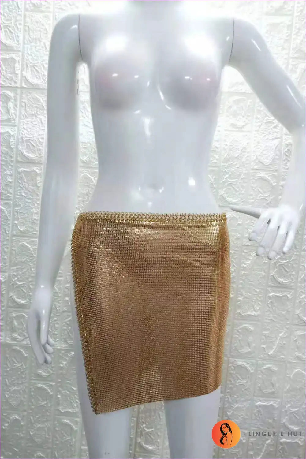 Elevate Your Nightlife With Our High-quality Metal Sequined Set. Featuring a Low-cut Backless Crop Top