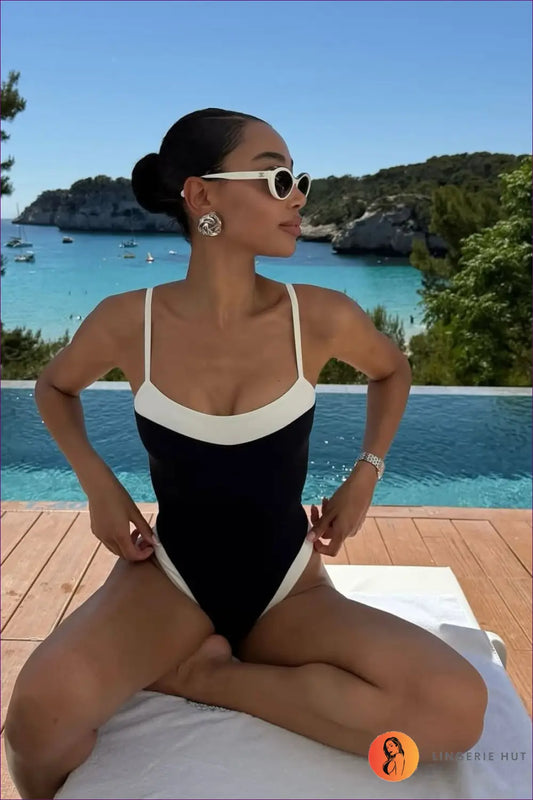 One-piece Swimsuit with Contrast Trim - Resort Calm - s / Black White - Swimwear - Beachwear • Casual