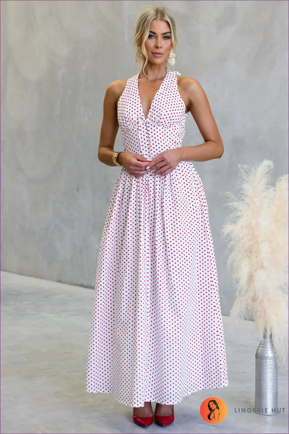 Halter Maxi Dress with Deep v - Effortless Resort Glamour - s / Pink - Dresses - Backless • Casual • Clothing • Elegant