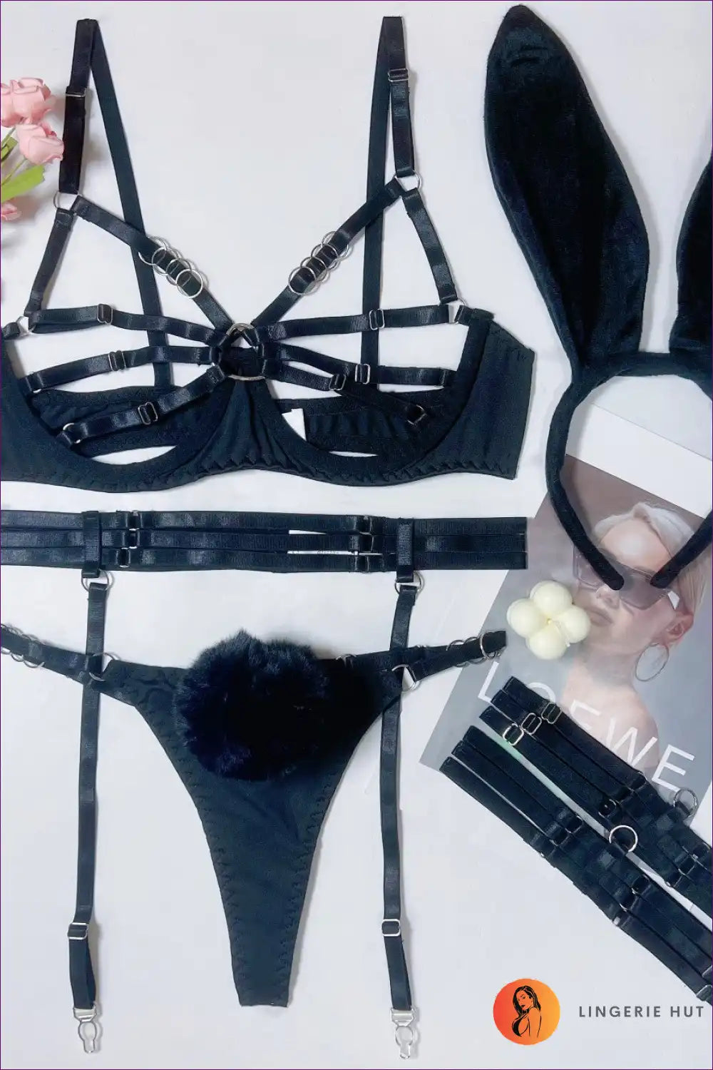 Ignite Passion With The Strappy Cross Hollow Five-piece Bra Set. a Masterpiece Of Design Cut-outs And 3d