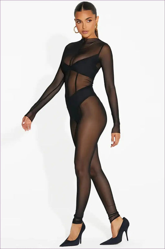 Siren, Unveil Your Confidence With The Sheer Mesh And Lace Detailing! Exude Irresistible Charm Crew Neck Slim