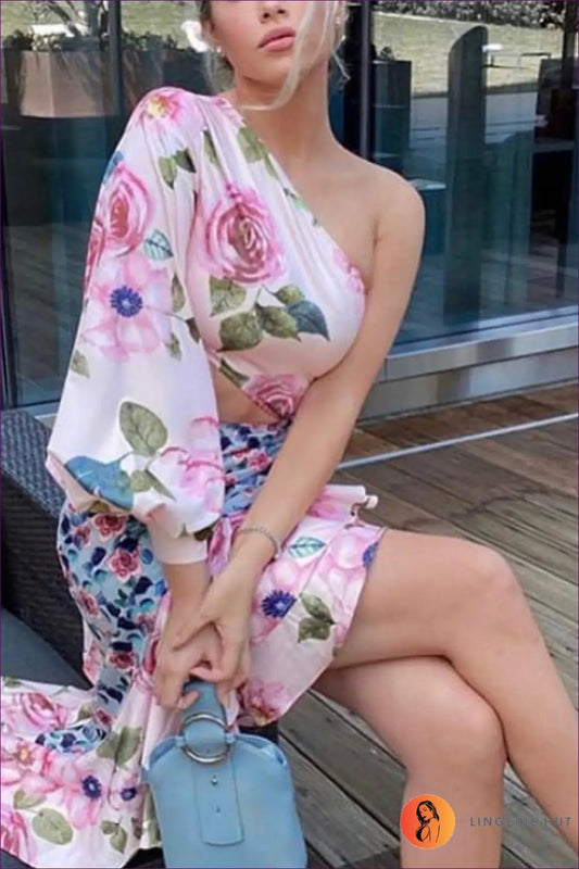 Two-piece Set with Floral Print - Bohemian Romance - co Ord - Lingerie Hut - A-line • Boho • Casual • Cutout