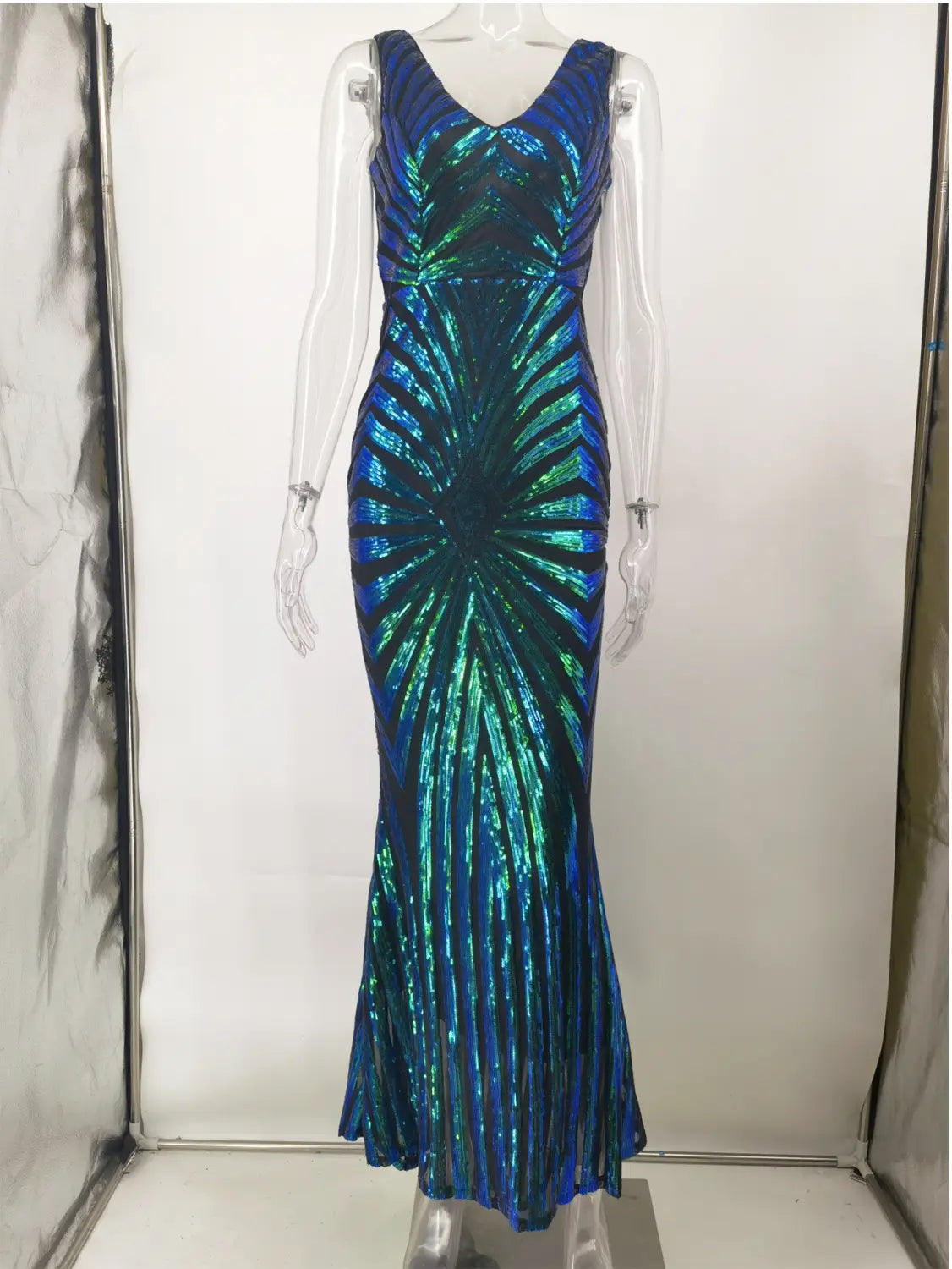 Elegant Sequin Maxi Dress - Sexy Slim Fit with Sparkling Glamour