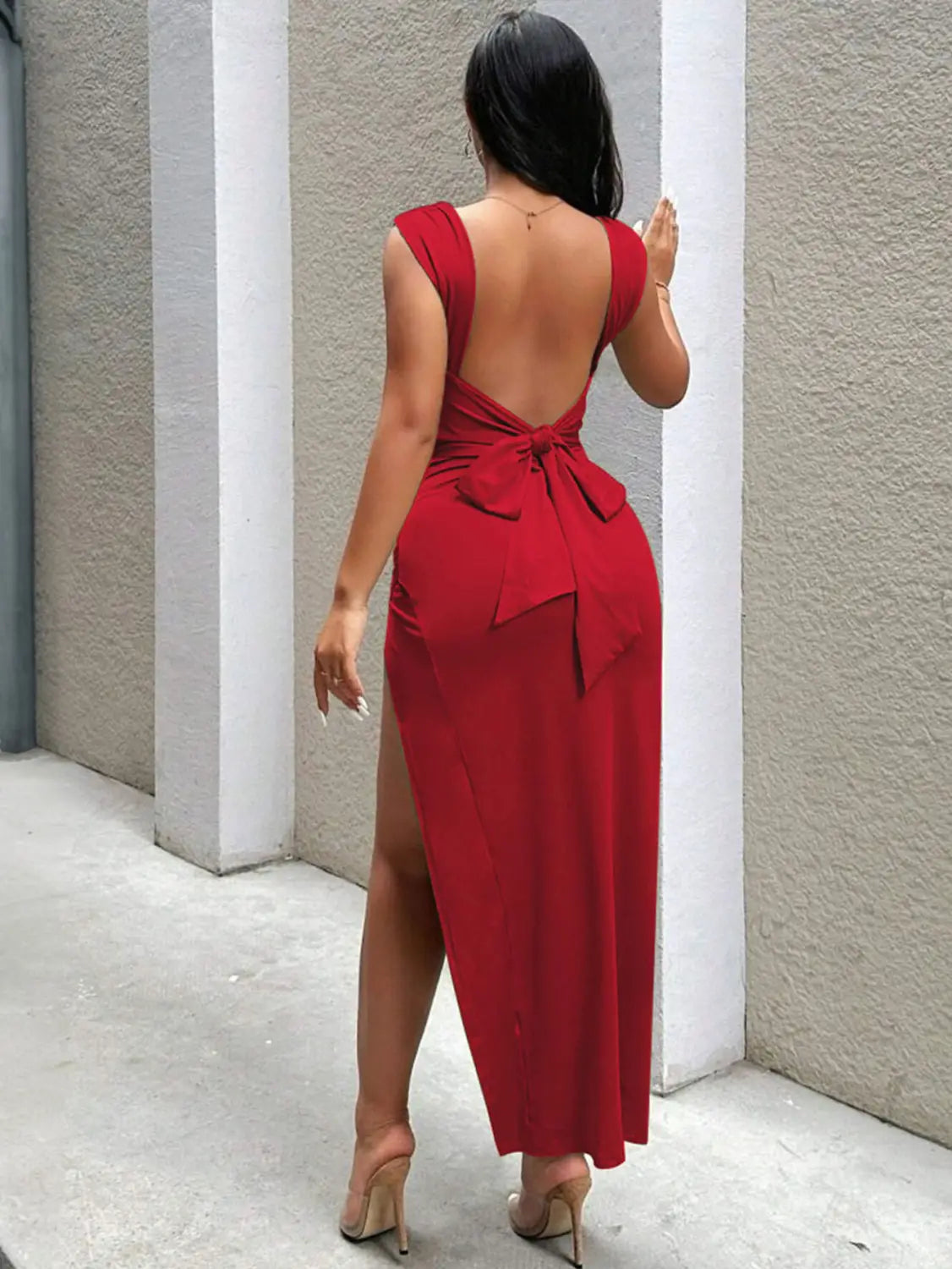 Red Backless Bodycon Dress – Sexy Sleeveless Party Outfit