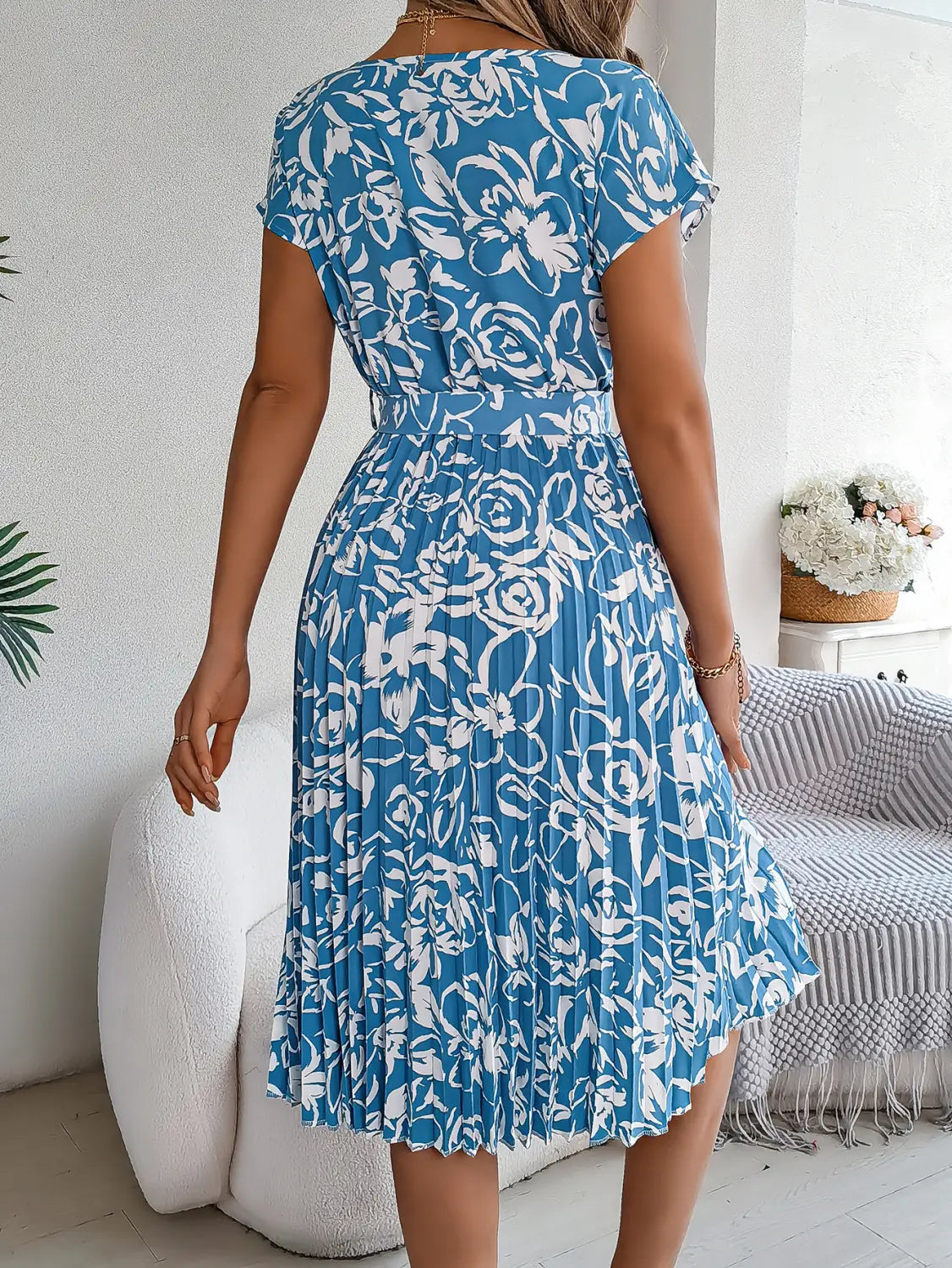 Elegant Floral Pleated Dress - Embrace Summer Elegance