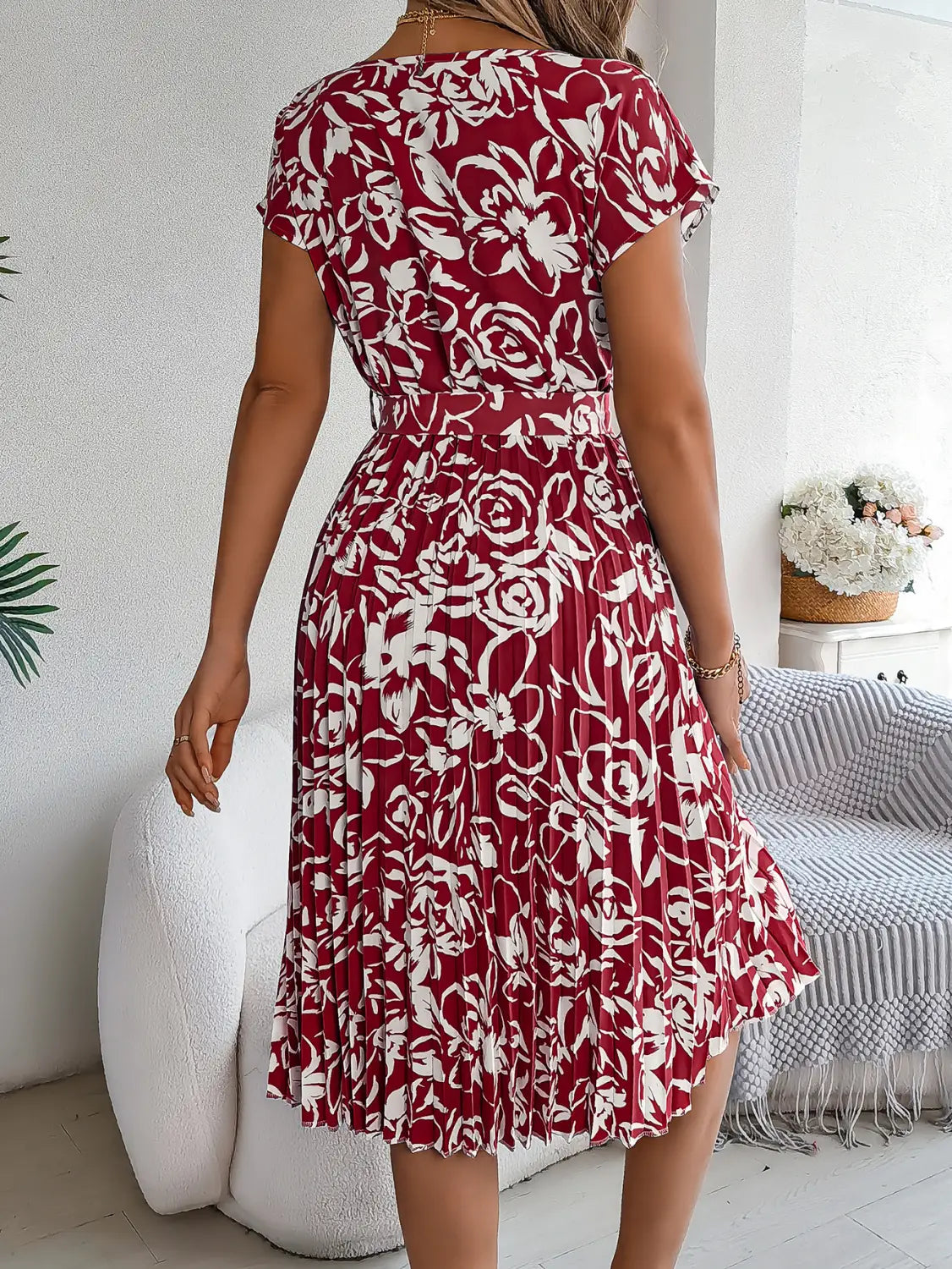 Elegant Floral Pleated Dress - Embrace Summer Elegance