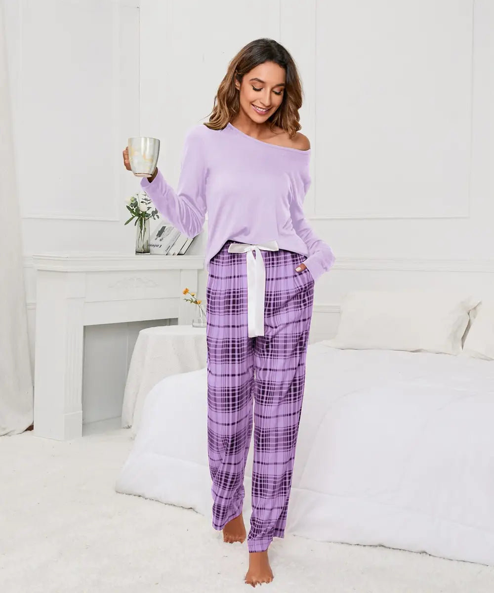 Solid-colour Round-neck Pyjama Set - Lounge in Plaid Elegance