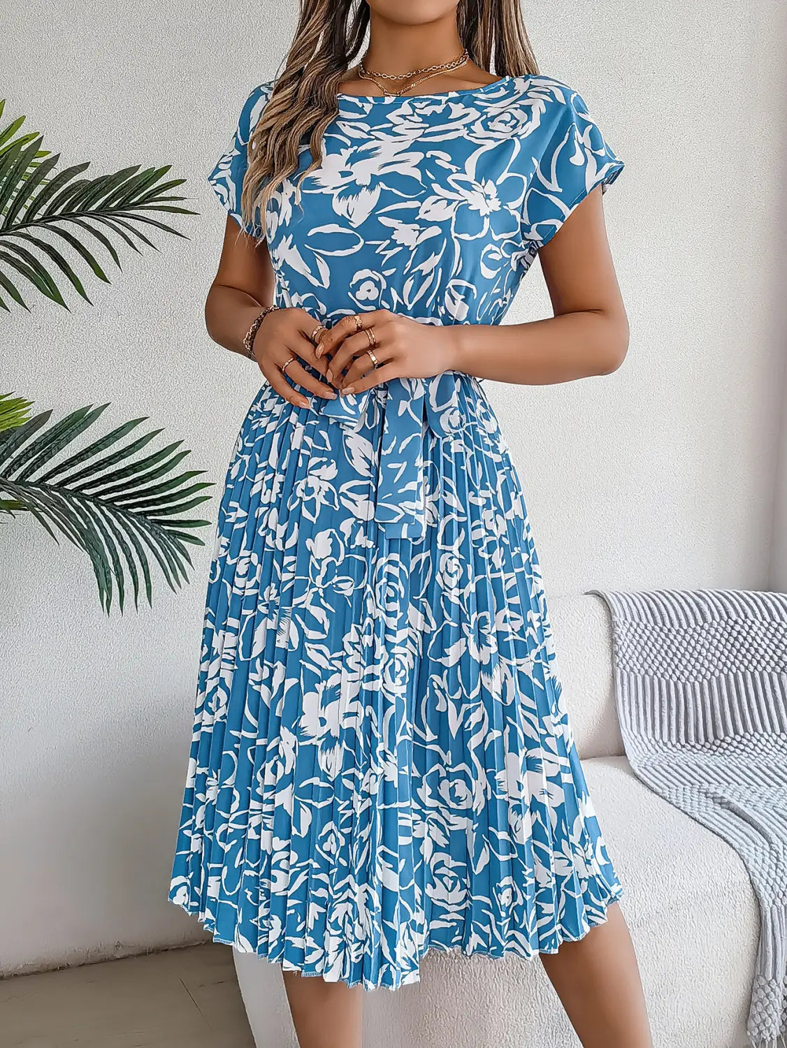 Elegant Floral Pleated Dress - Embrace Summer Elegance