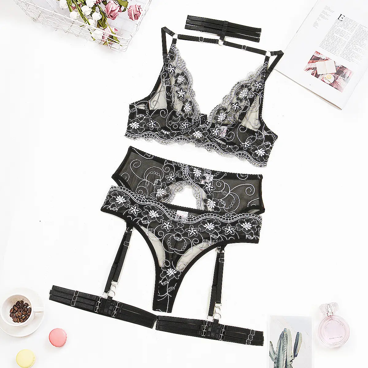 Floral Four-piece Bra Set - Alluring Craftsmanship