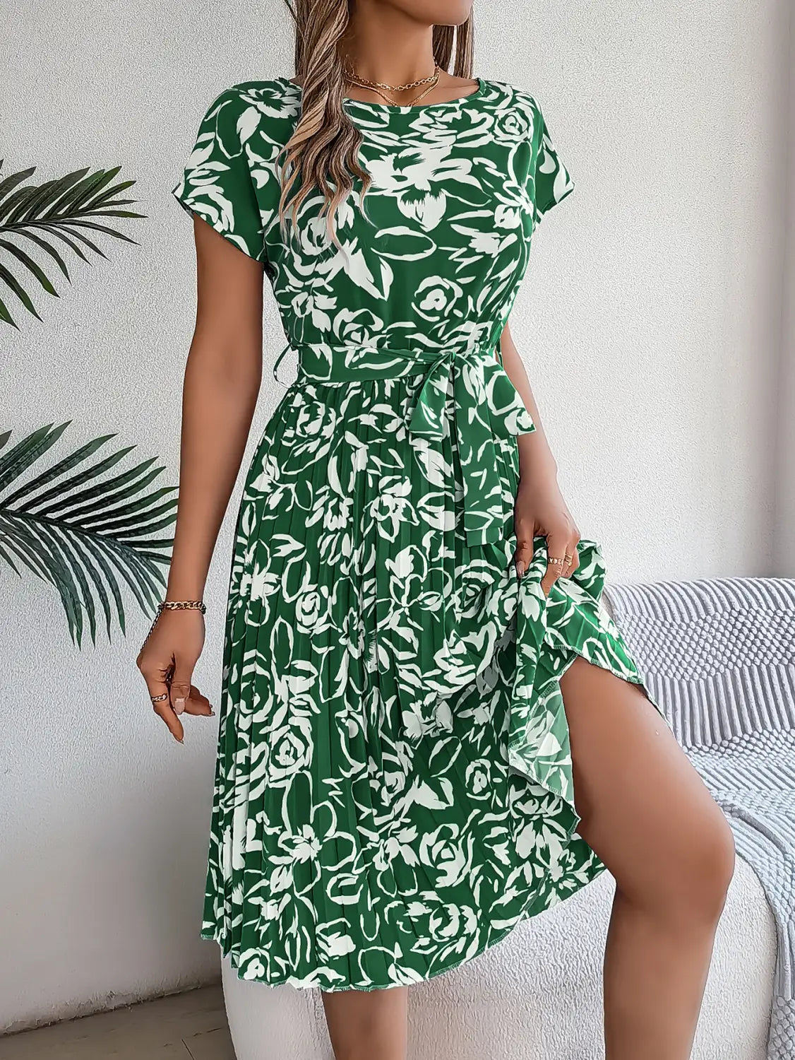 Elegant Floral Pleated Dress - Embrace Summer Elegance