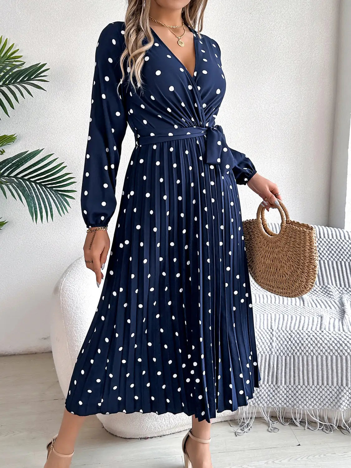 Elegant Polka Dot Maxi Dress - Ultimate Spring/fall Essential