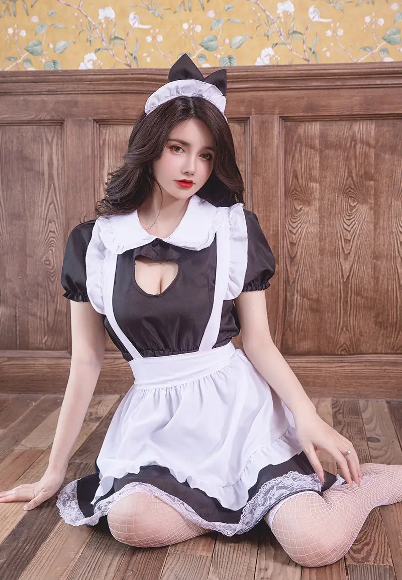 Hot Lolita Maid - Cosplay Costume Thrill