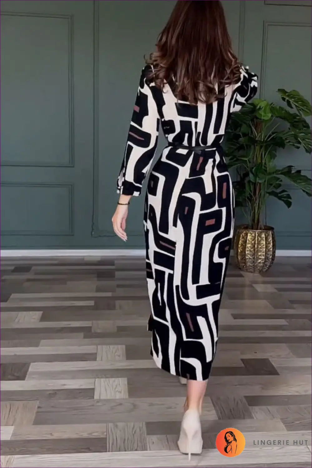 Abstract Print Maxi Dress - Effortless Everyday Elegance - Dresses - Autumn • Casual • Clothing • Lingerie Hut