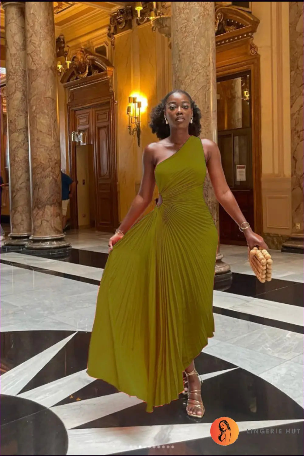 Asymmetric Cutout Maxi Dress - Evening Elegance All Season - s / Green - Dresses - Lingerie Hut - A-line • All Season