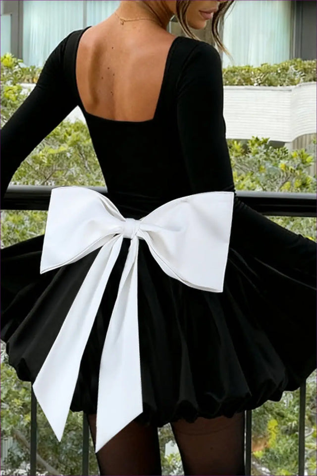 Bodycon Dress with Statement Bow - Playful Modern Muse