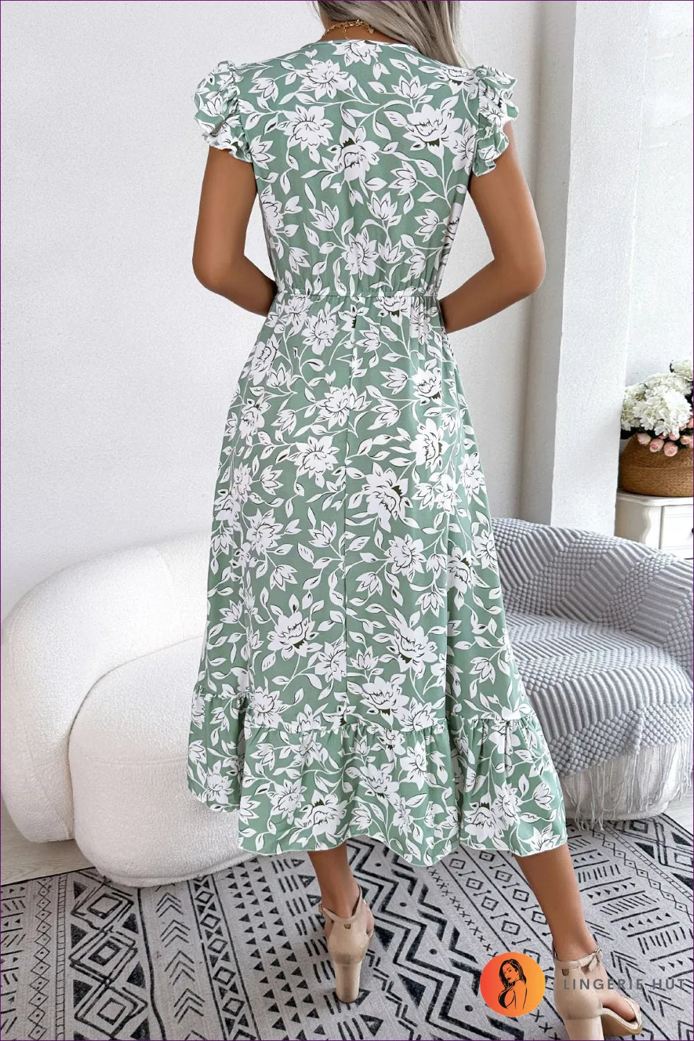 Elevate Your Vacation Style With Our Boho Floral Chiffon Maxi Dress. Crafted For Romance And Femininity, This