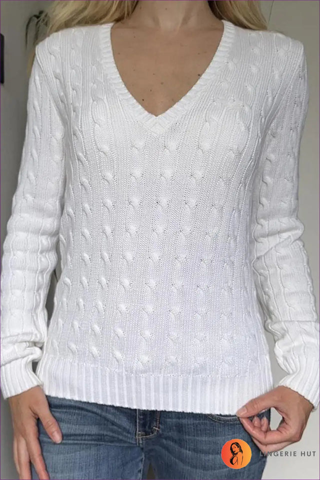 Cable Knit Jumper with V-Neck - Heritage Meets Comfort