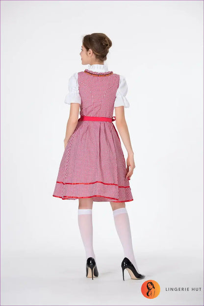 Classic Red Oktoberfest Dirndl - Lace-up Bavarian Charm 🍺 for Costume, Oktoberfest, Retro