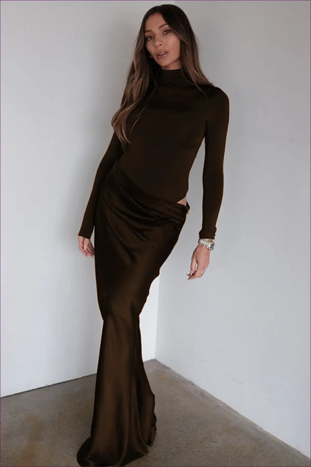 Cut-Out Bodycon Maxi Dress - Statement Evening Energy