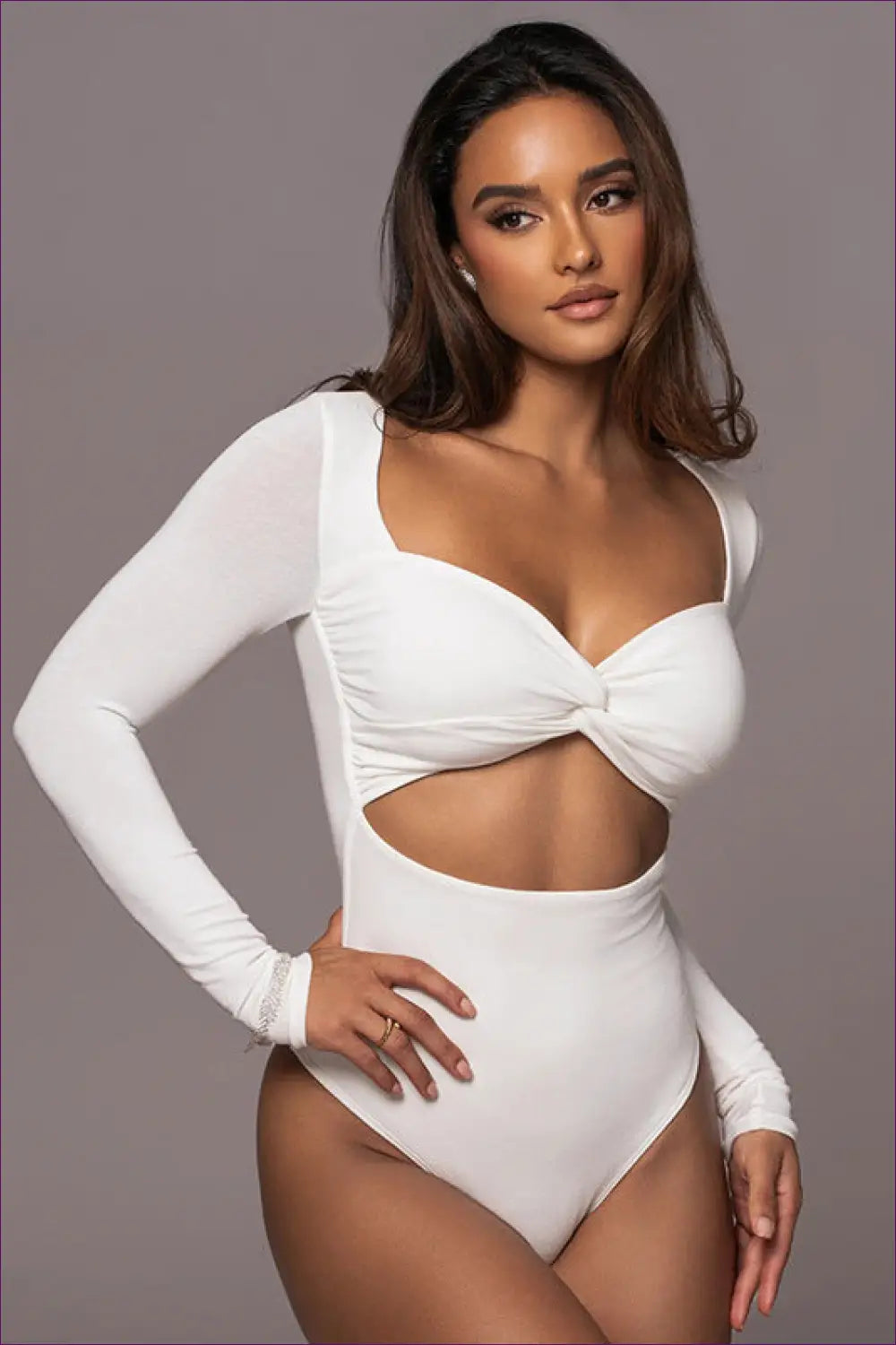 Cutout Bodysuit with Twisted Detail - Night out Confidence - Lingerie - Hut - Autumn • Bodycon • Clubwear