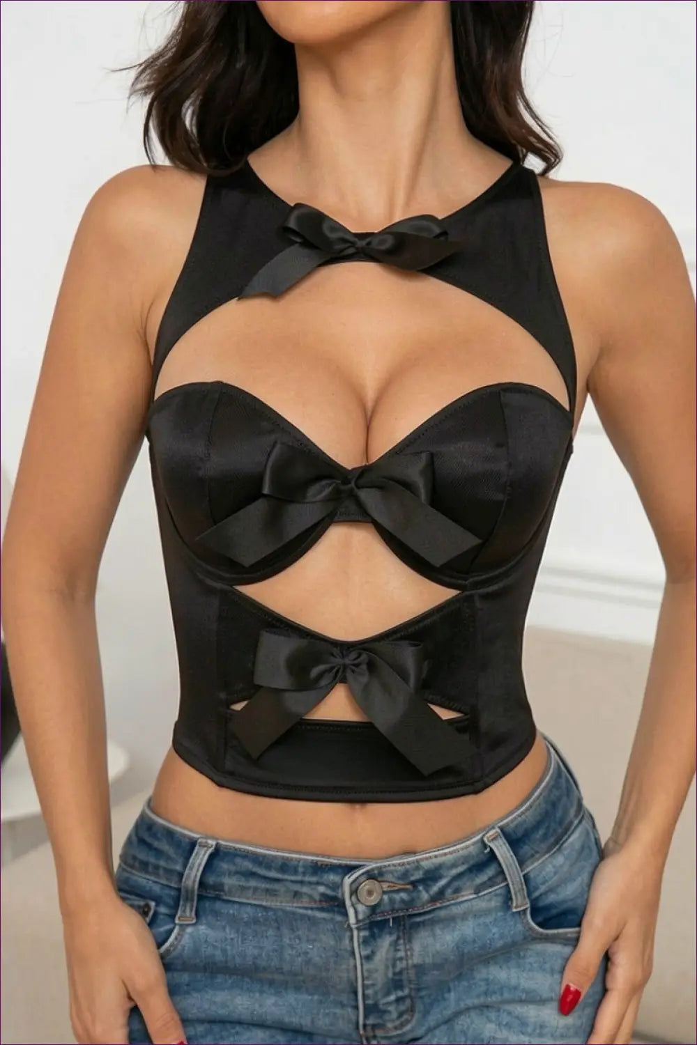 Cutout Crop Top with Bow Detail - Bold Confidence - Clubwear • just in • Night out - Akaba