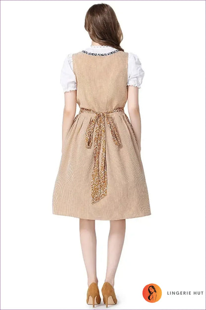 Dirndl Costume with Lace-up Bodice - Bavarian Party Mood - Floral • Halloween • just in • Lingerie - Hut