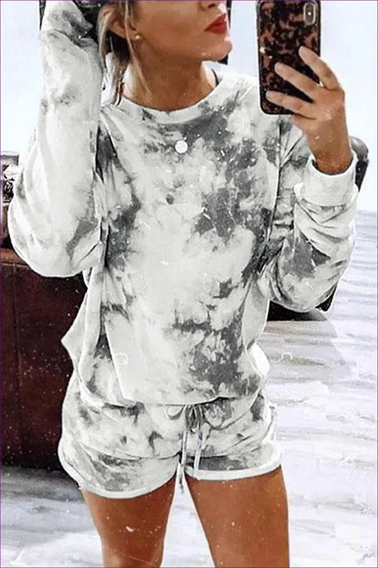 Embrace Casual Comfort With Our Tie Dyed Long Sleeved Loungewear Set! Stay Comfy In Style And Effortlessly