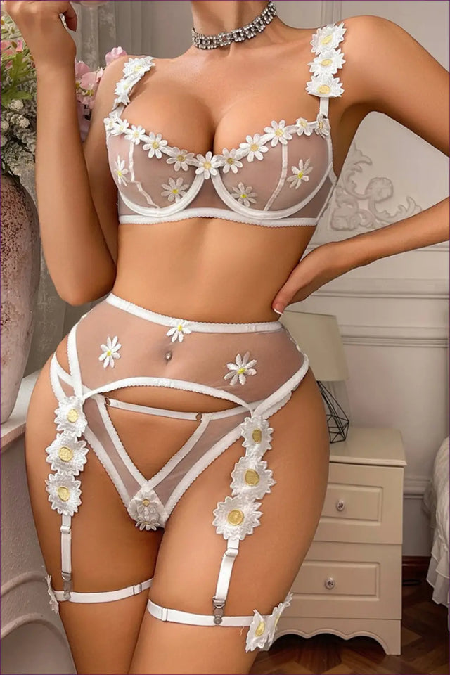 Embroidered Daisy Mesh Bra Set with Strappy Details - Spring Fantasy