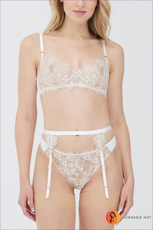 Eyelash Lace Bra Set with Garter Detail - Parisian Allure