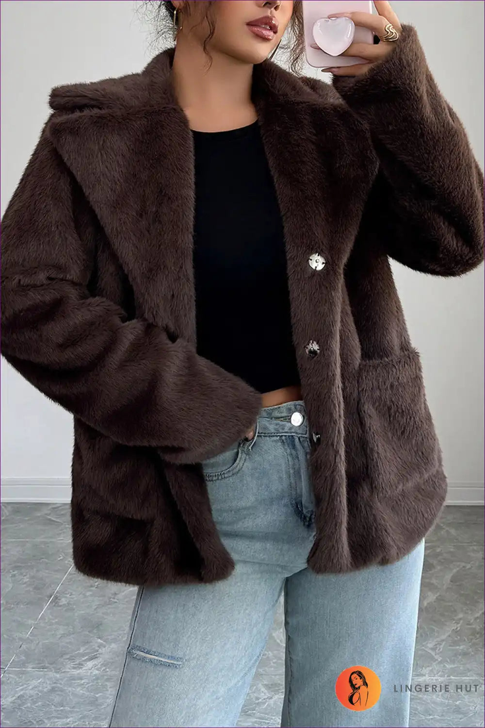 Faux Fur Coat with Collar - Luxe Comfort for Autumn, Casual, Everyday, Formal Wear, Glamour