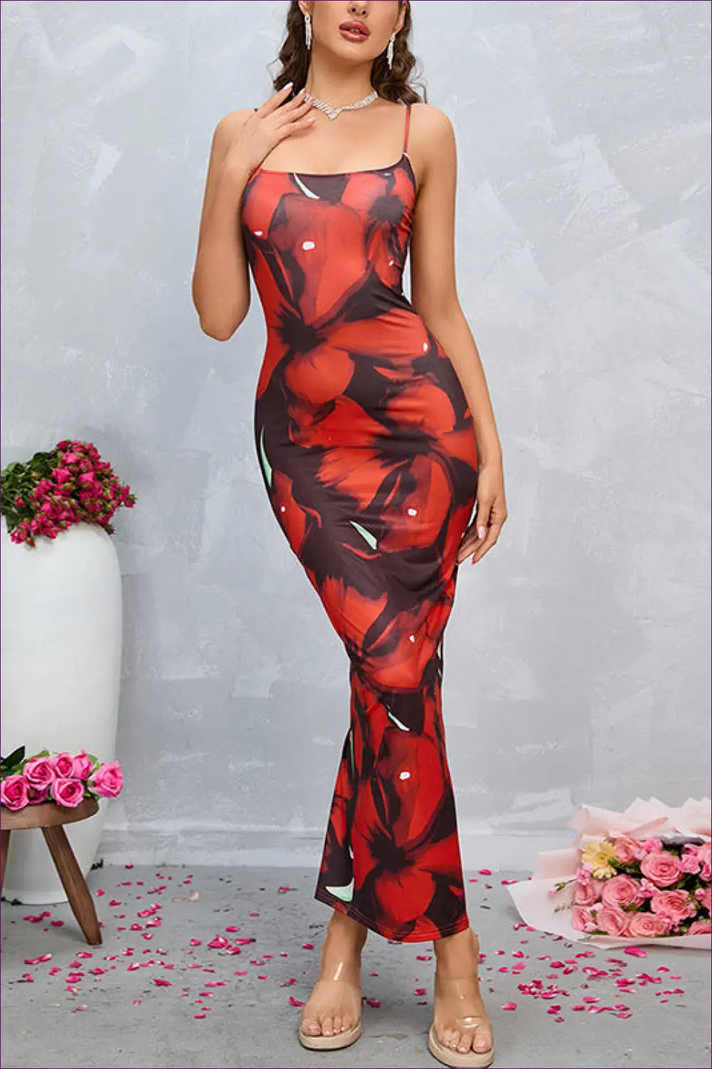 Effortlessly Exude Grace In This Slim-fit Floral Maxi Dress With a Seductive Split And Chic Zipper Detail!