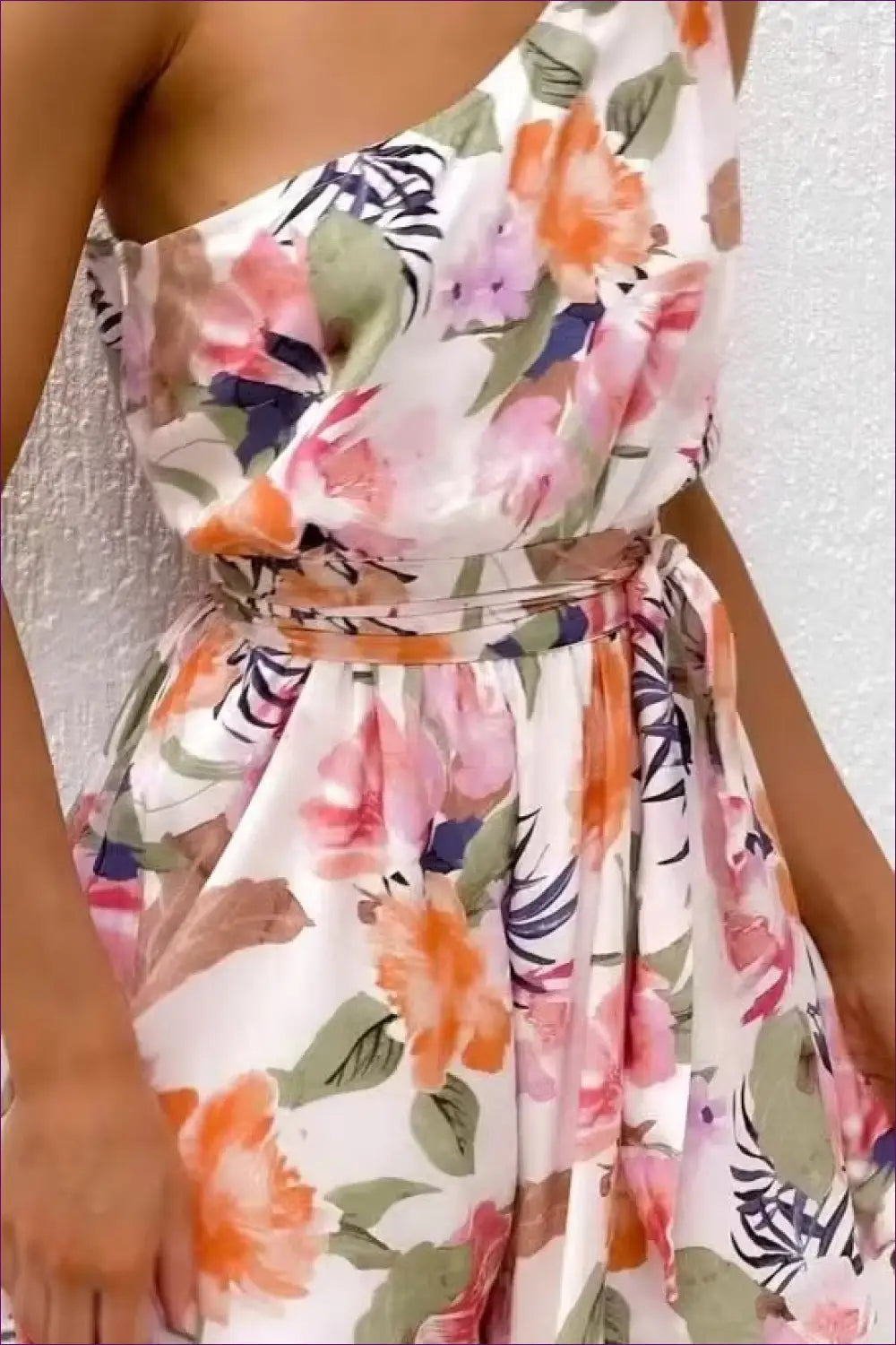 Floral Mini Dress with Backless Tiered Cut - Effortless Elegance - Dresses - Lingerie Hut - Backless • Boho • Casual