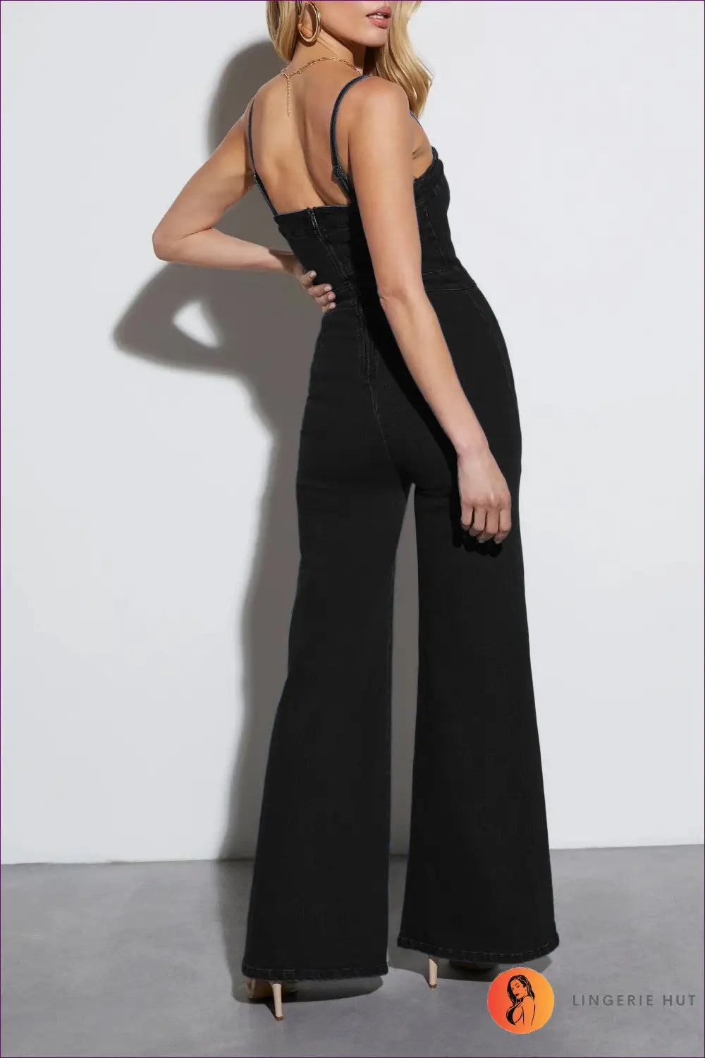 Jumpsuit with Wide-leg Silhouette - Effortless Elegance - Lingerie Hut - All Season • Backless • Cutout • Evening Wear