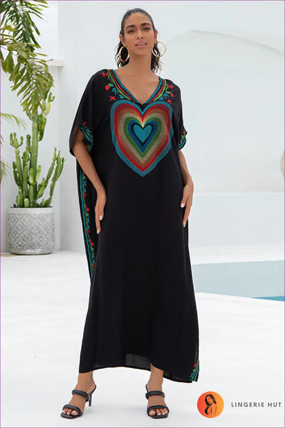Kaftan with Embroidered Heart Motif - Poolside Luxury - one Size / Black - Cover Up - Lingerie Hut - Beachwear • Boho