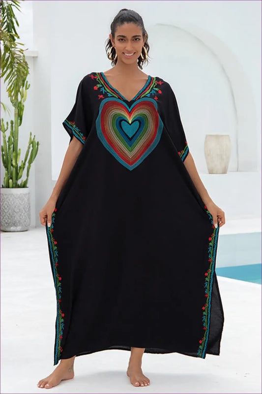 Kaftan with Embroidered Heart Motif - Poolside Luxury - one Size / Black - Cover Up - Lingerie Hut - Beachwear • Boho