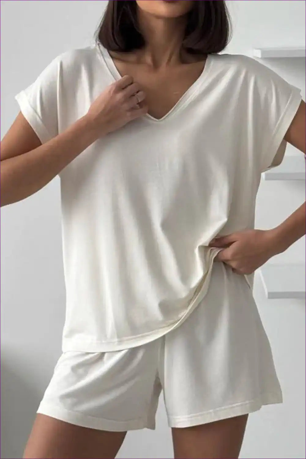 Knit Pyjama Set with V-neck - Effortless Sunday Comfort for Casual, Everyday, just In, Loungewear, Modest