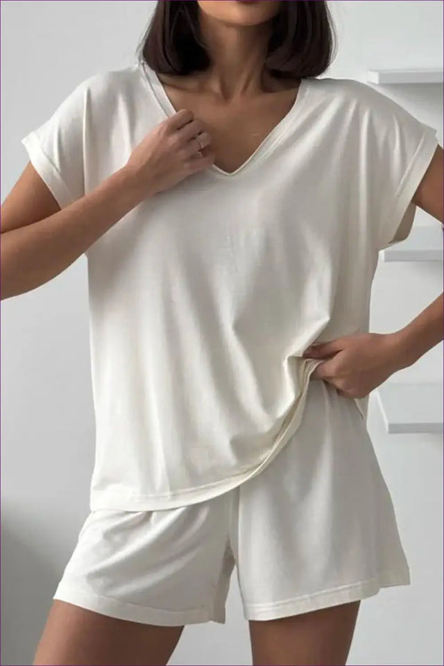 Knit Pyjama Set with V-Neck - Effortless Sunday Comfort