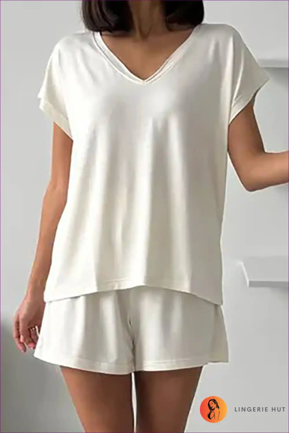 Knit Pyjama Set with V-neck - Effortless Sunday Comfort for Casual, Everyday, just In, Loungewear, Modest