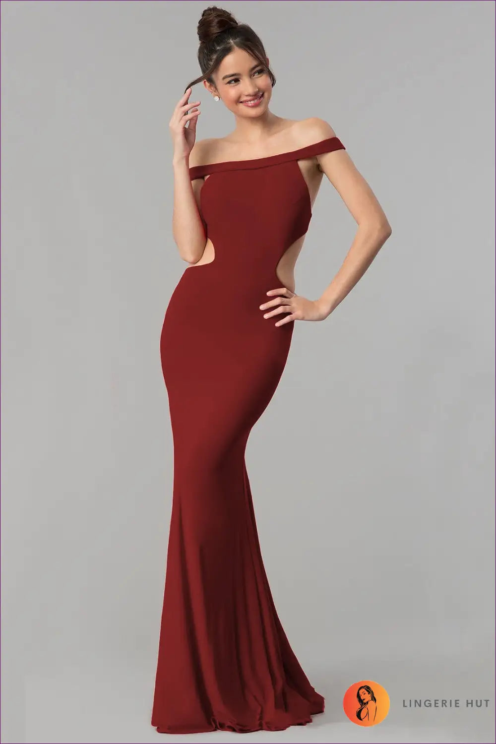 Cut-out Maxi Dress - not your Basic Black Tie Look - s / Burgundy - Dresses - Lingerie Hut - All Season • Backless