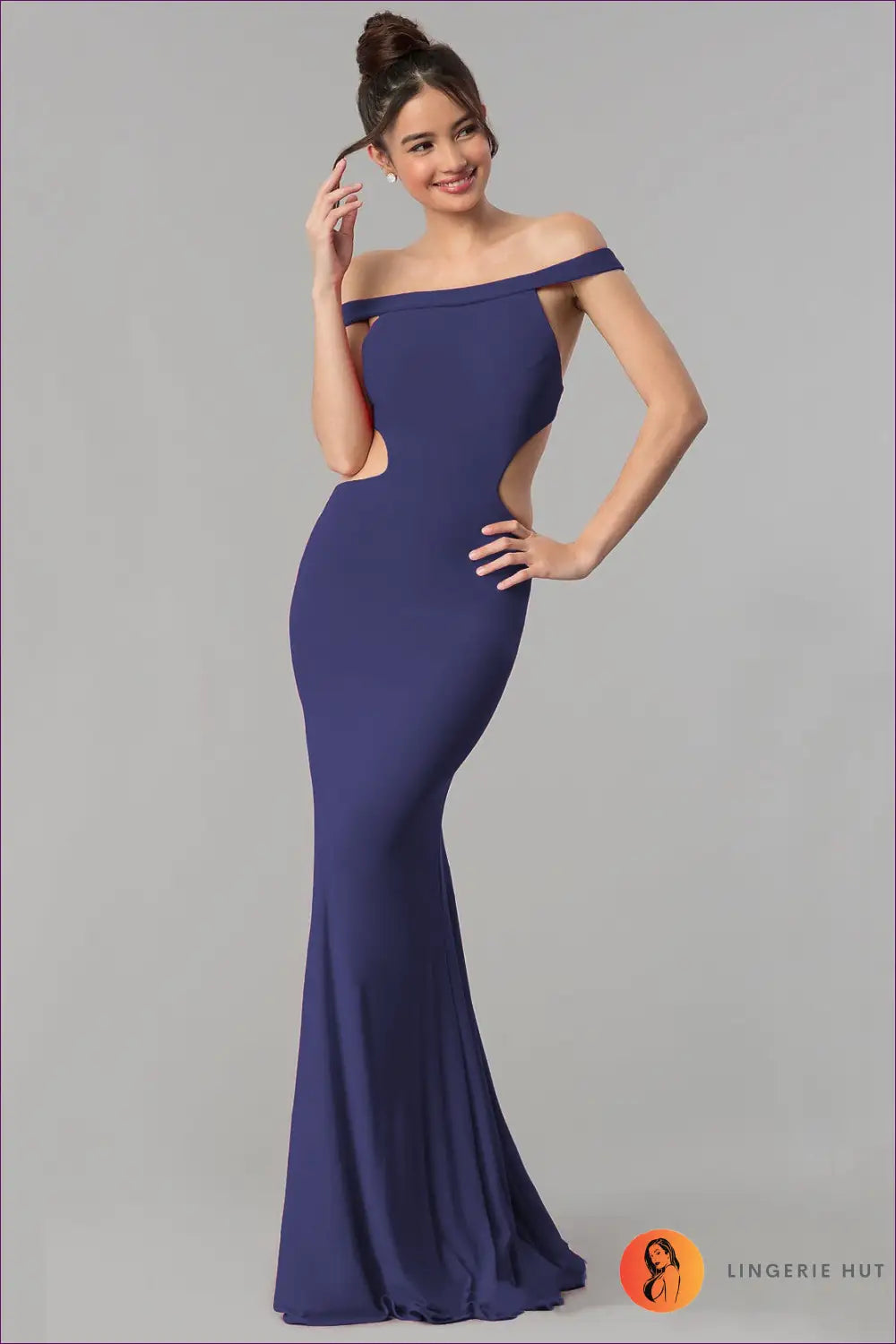 Cut-out Maxi Dress - not your Basic Black Tie Look - s / Navy Blue - Dresses - Lingerie Hut - All Season • Backless