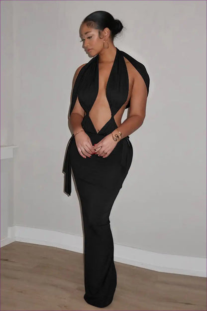 Maxi Dress with Cutout Back - Statement Evenings for All Season, Backless, Casual, Cutout, Date Night