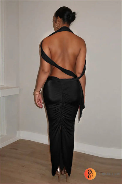 Maxi Dress with Cutout Back - Statement Evenings for All Season, Backless, Casual, Cutout, Date Night